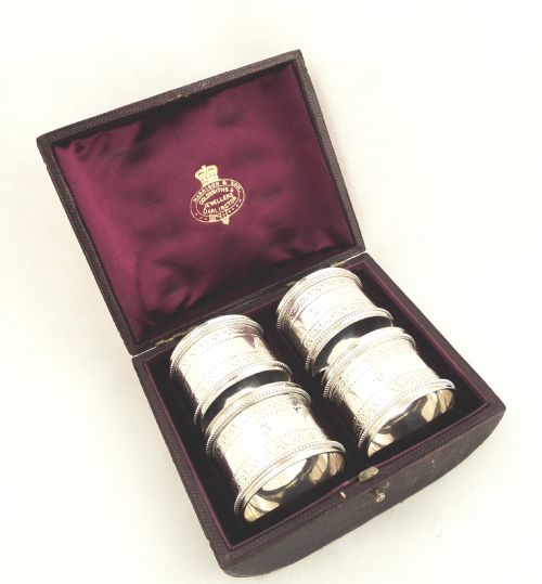 Set of 4 Antique Victorian Sterling Silver Napkin Rings in Case 1880
