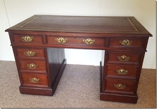 Antique Victorian Mahogany Pedestal Desk