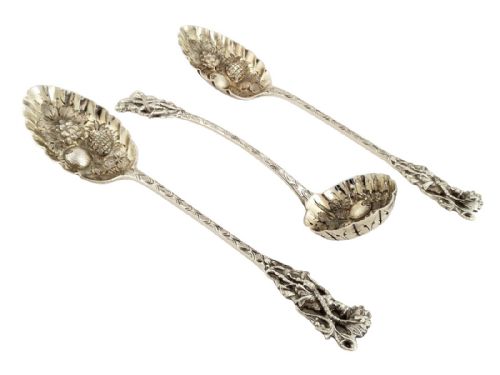 fig 1. Antique Victorian Silver Plated Berry Spoons & Sifter Spoon in Case