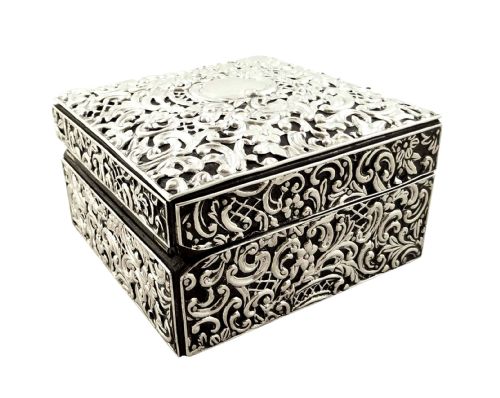 fig 1. Antique Victorian Sterling Silver Cigarette / Trinket Box with Key 1896
