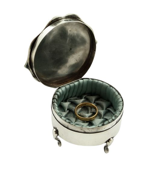 fig 1. Antique Edwardian Sterling Silver Trinket Box with Flower Decoration 1906