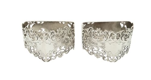 fig 1. Pair of Antique Edwardian Sterling Silver Napkin Rings in Case 1902