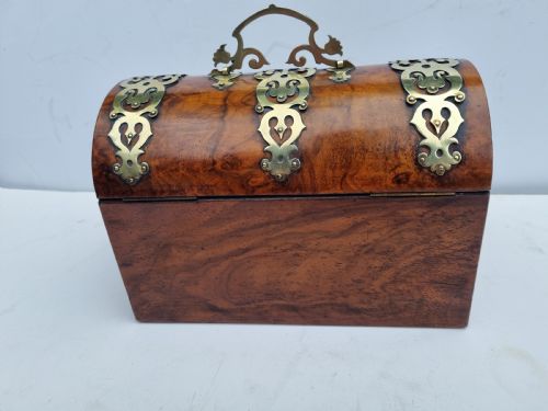 VICTORIAN WALNUT DOME TOP STATIONERY BOX 9 C 1860 - ADDITIONAL PHOTO 6