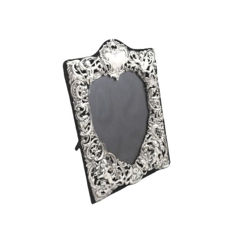 ANTIQUE VICTORIAN STERLING SILVER 'HEART' PHOTO FRAME 1899