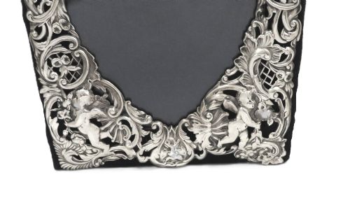 ANTIQUE VICTORIAN STERLING SILVER 'HEART' PHOTO FRAME 1899 - ADDITIONAL PHOTO 6