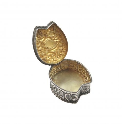 ANTIQUE VICTORIAN STERLING SILVER 'HORSESHOE' PILL TRINKET BOX 1900 - ADDITIONAL PHOTO 2