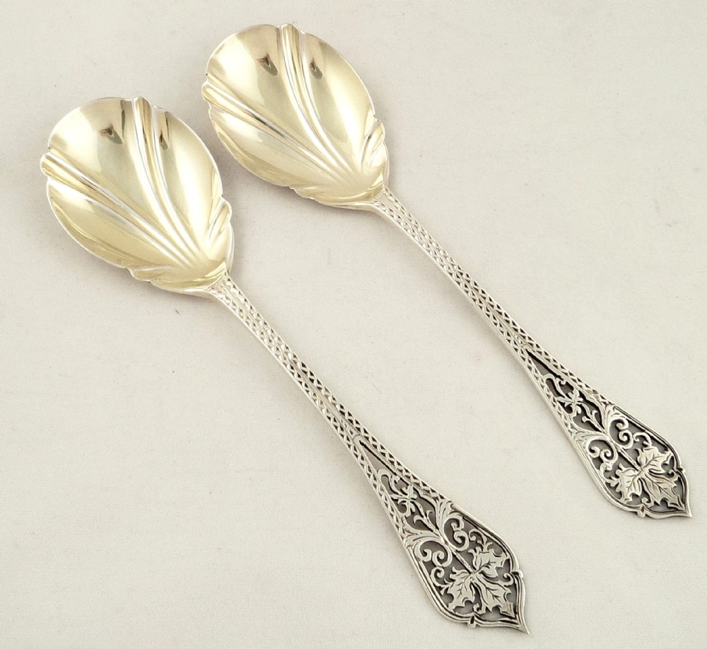 Super Pr of Antique Sterling Silver Serving Spoons in Case - 1925