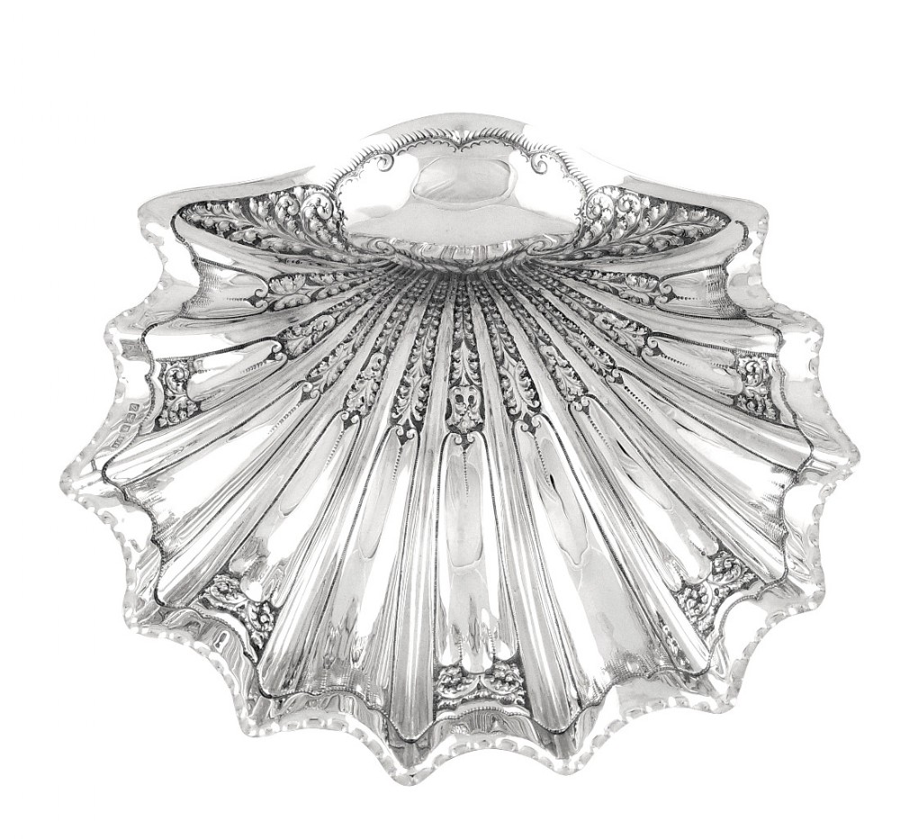 Large Antique Victorian Sterling Silver Shell Style Dish/Bowl 1892