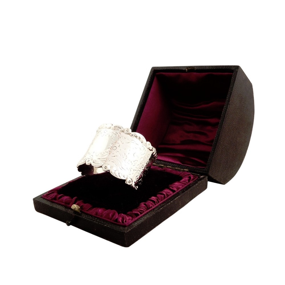 Antique Victorian Sterling Silver Napkin Ring in Presentation Box 1900