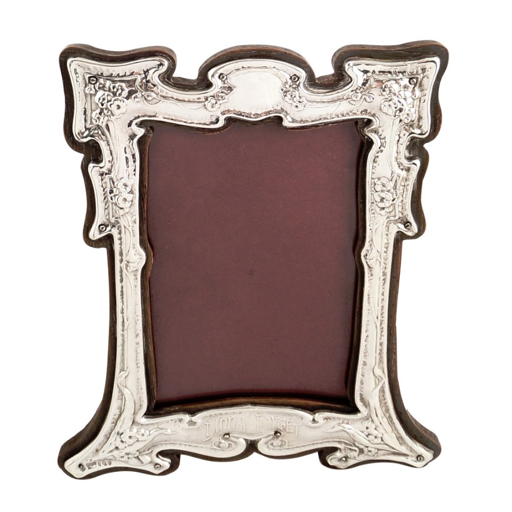 Antique Art Nouveau Sterling Silver 'Dinna Forget' Photo Frame 1904