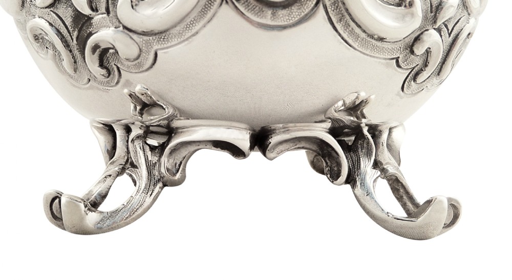 Antique Early Victorian Sterling Silver  Jug 1847 - Knight on Horse Crest View V