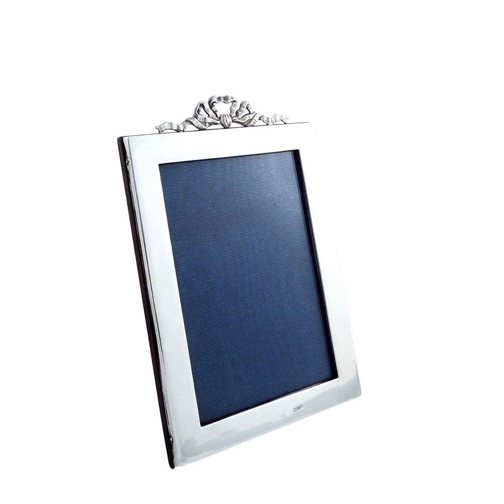 Antique Edwardian Sterling Silver 'Bow/Ribbon' Photo Frame 1909