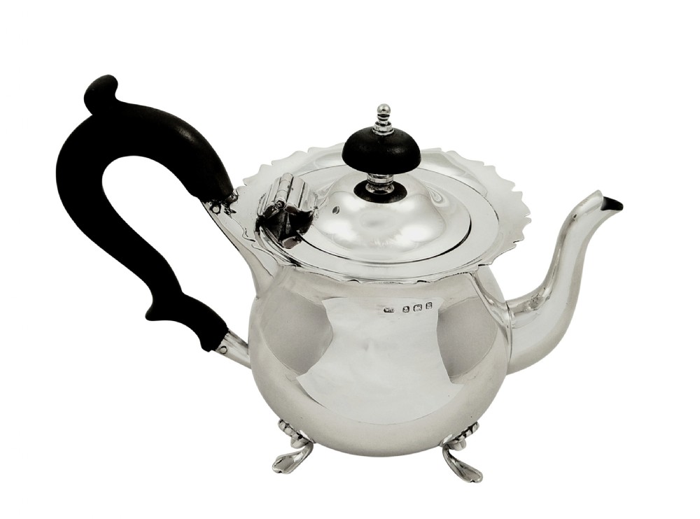 Antique Edwardian Sterling Silver Bachelor Teapot 1907 View VIII