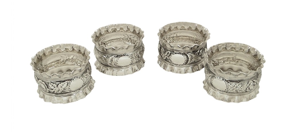 Set of 4 Antique Victorian Sterling Silver Napkin Rings in Case 1891 View II