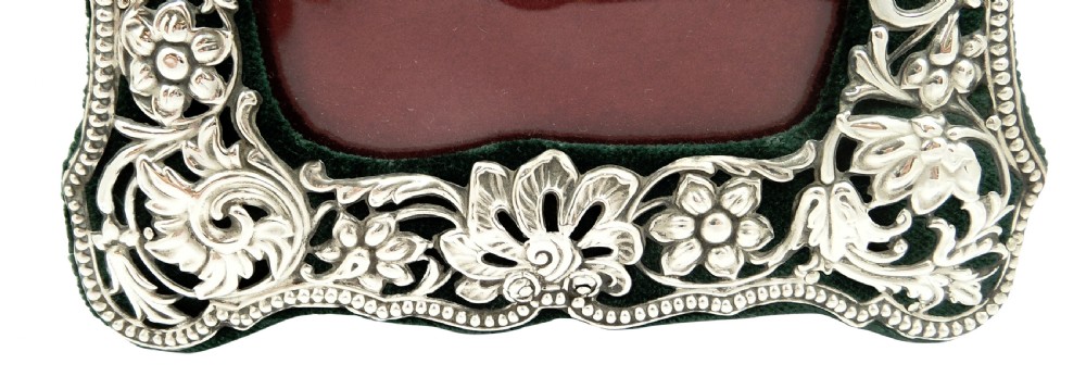 Antique Victorian Sterling Silver 8