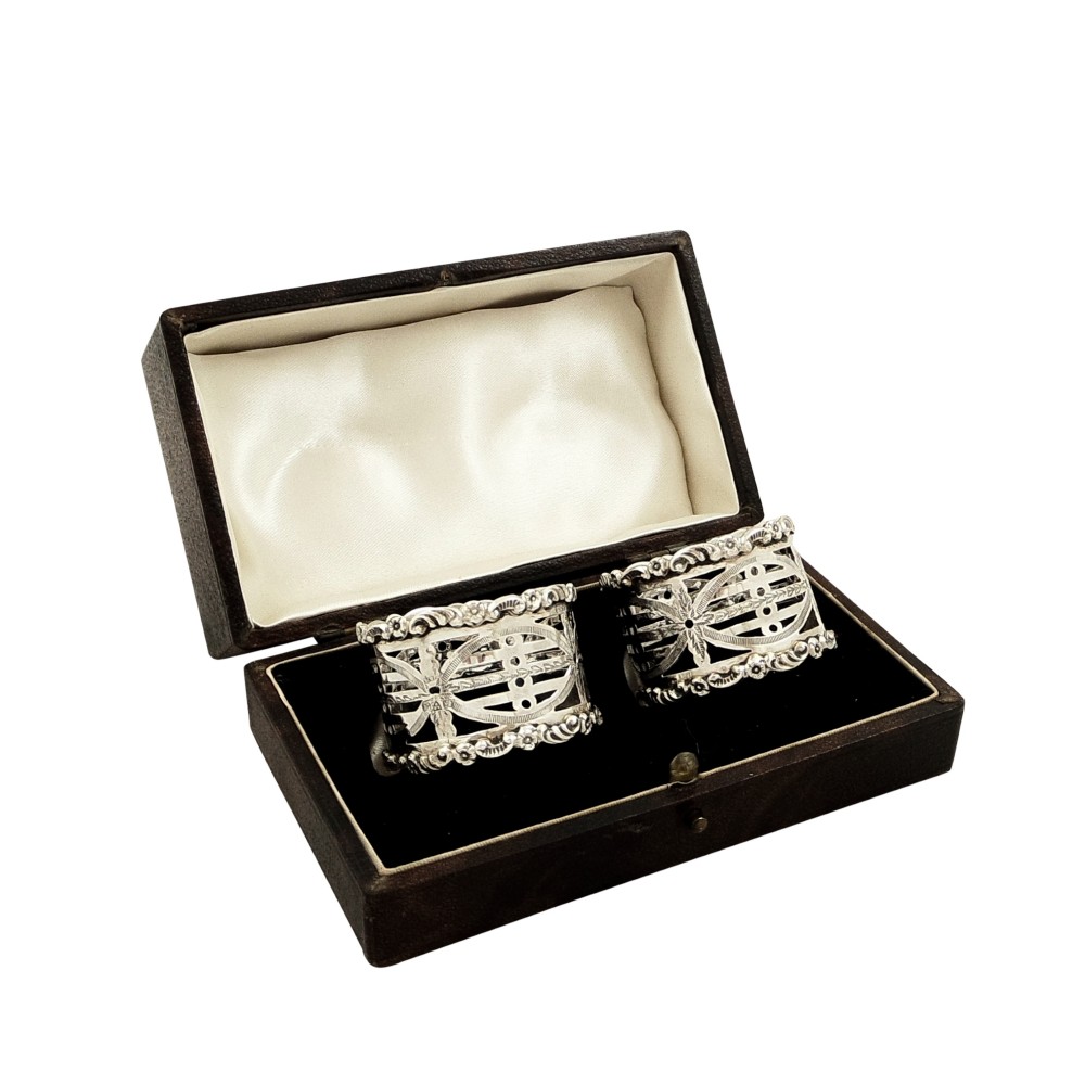 Pair of Antique Sterling Silver Napkin Rings in Presentation Case 1912