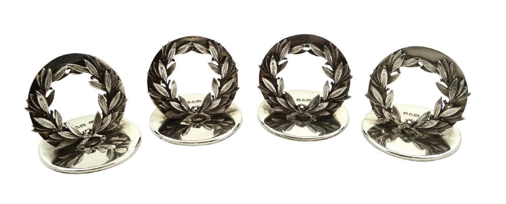 Set 4 Antique Sterling Silver Laurel Wreath Menu Holders in Case 1913 - Mappin & Webb View IV