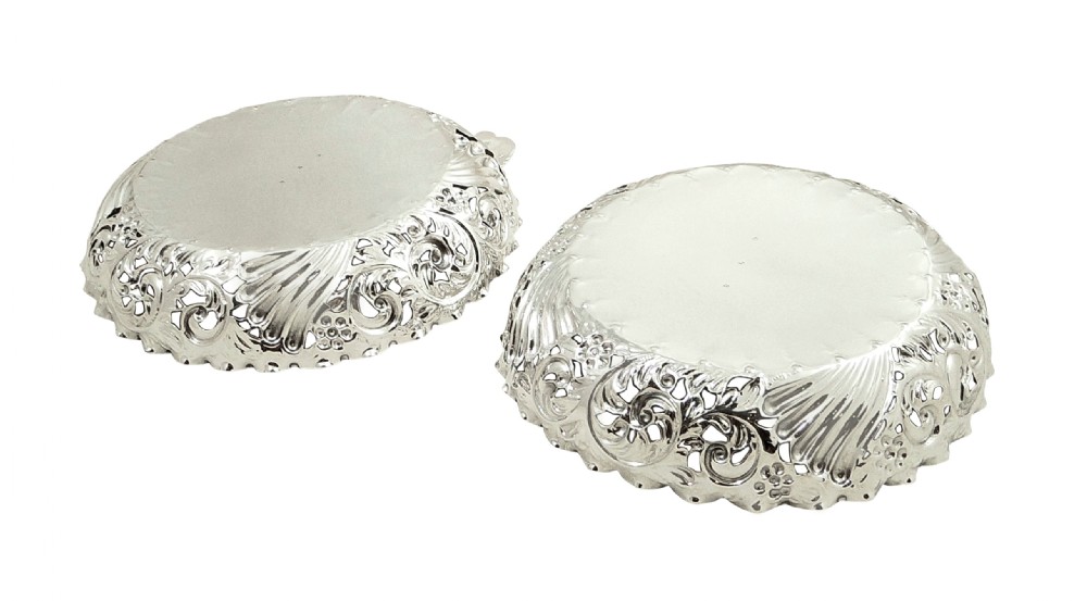 Pair of Antique Victorian Sterling Silver Strawberry Dishes 1893 View IV