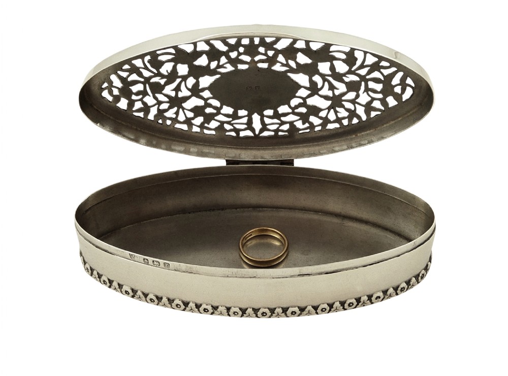 Antique Sterling Silver Oval Pierced Trinket Box 1916 View II
