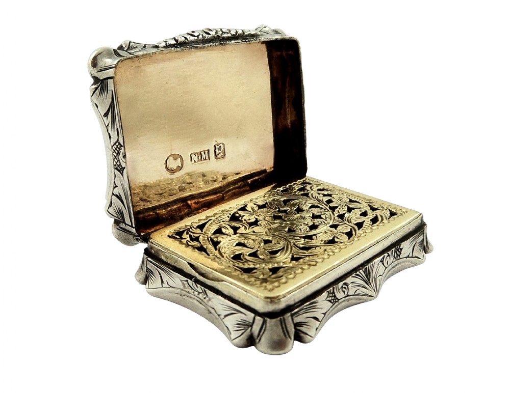 Antique Victorian Sterling Silver Kenilworth Castle Vinaigrette 1847 - Nathaniel Mills View III
