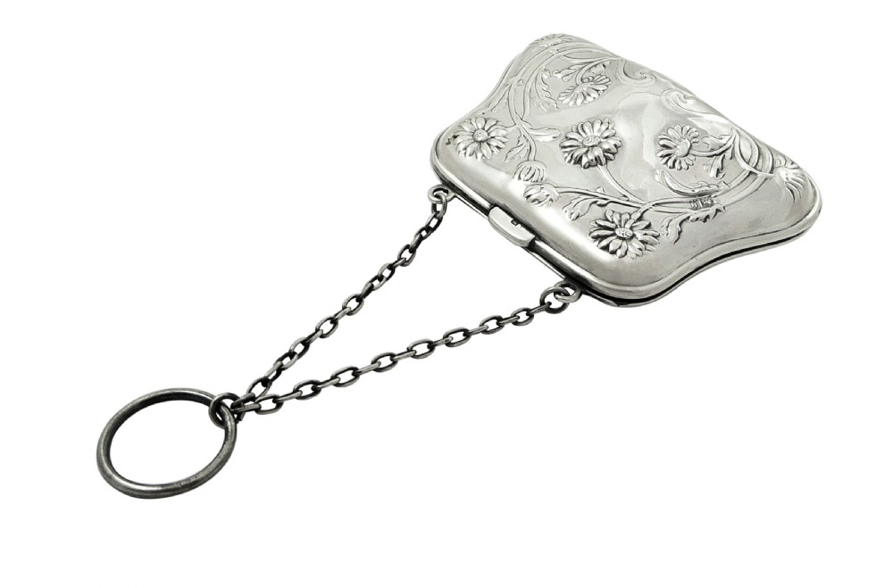 Antique Edwardian Sterling Silver 'Daisy' Purse 1905 View III