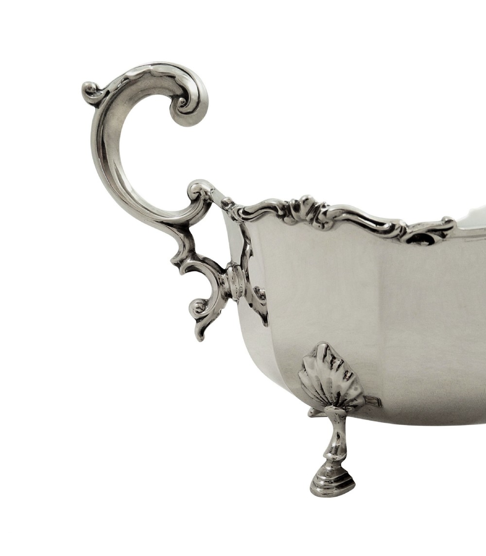 Pair of Antique Sterling Silver Gravy Boats or Sauce Jugs 1930 View VIII