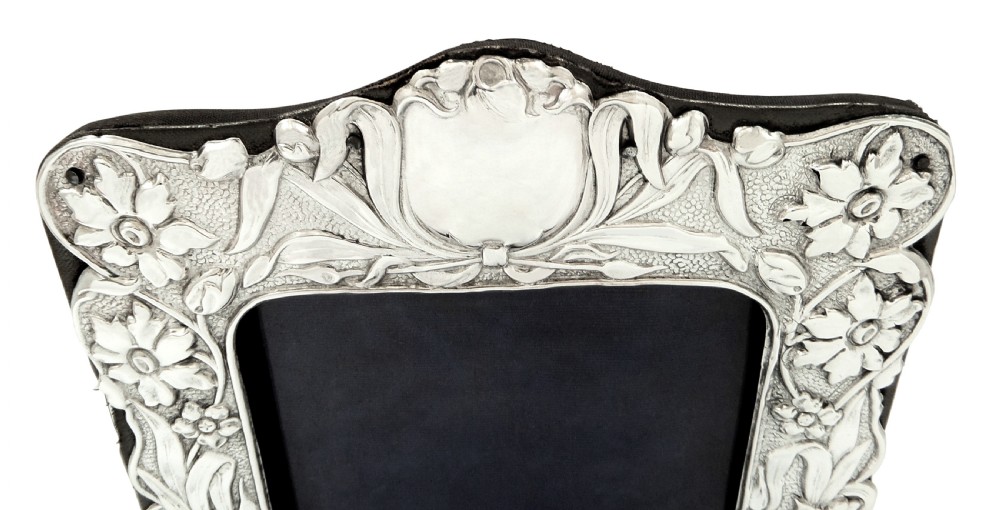 Antique Art Nouveau Sterling Silver Photo Frame 1902 View II