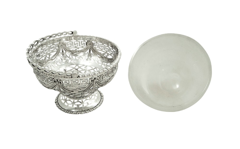 Antique Victorian Sterling Silver Bowl in Presentation Case 1870 View VIII