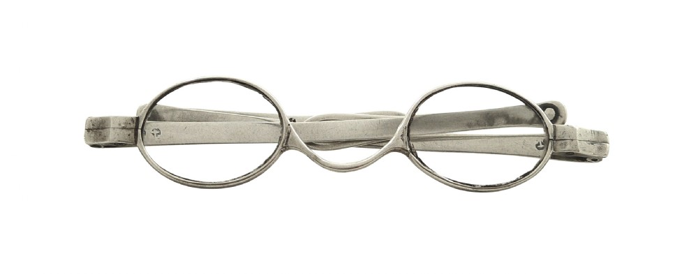 PAIR OF ANTIQUE GEORGIAN STERLING SILVER WIG SPECTACLES 1821 View X