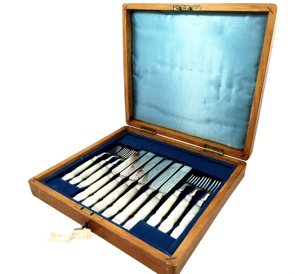 Antique Victorian Sterling Silver & Mother of Pearl Canteen of Cutlery 1891 View XI