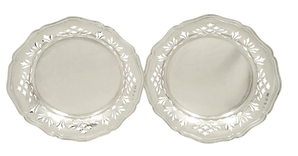 Pair of Antique Victorian Scottish Sterling Silver Dishes - Edinburgh 1900 View VIII