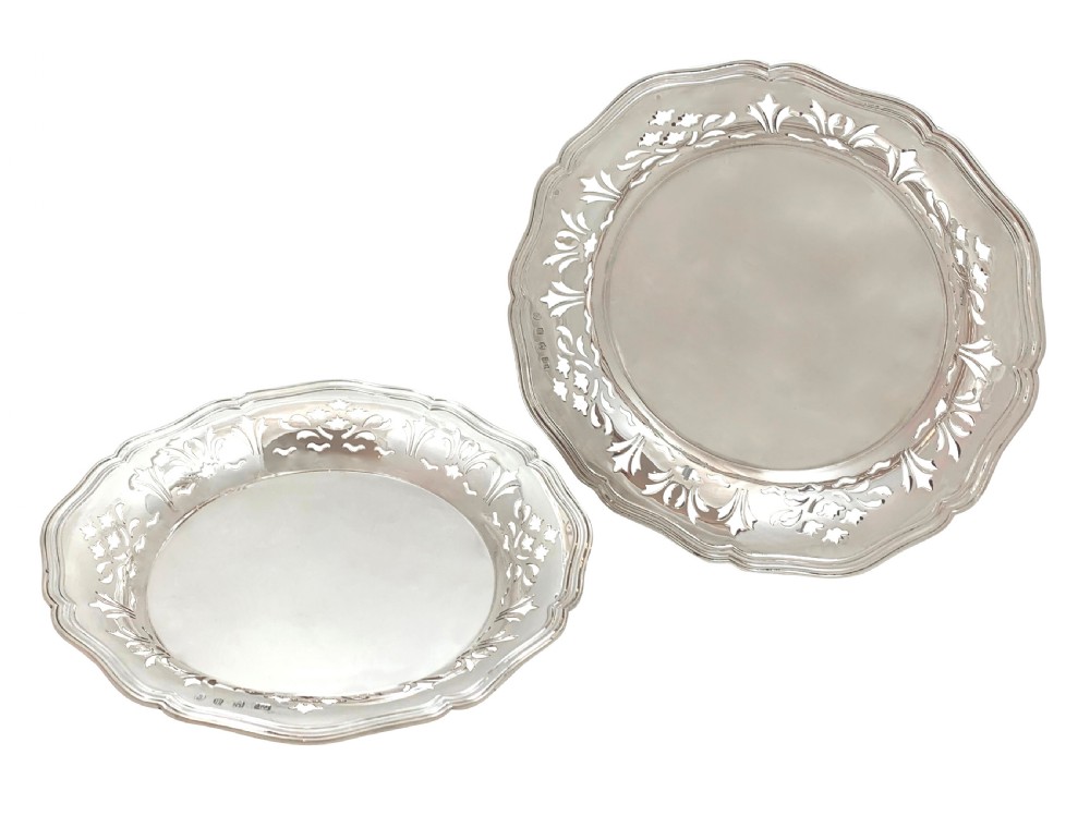 Pair of Antique Victorian Scottish Sterling Silver Dishes - Edinburgh 1900 View XI