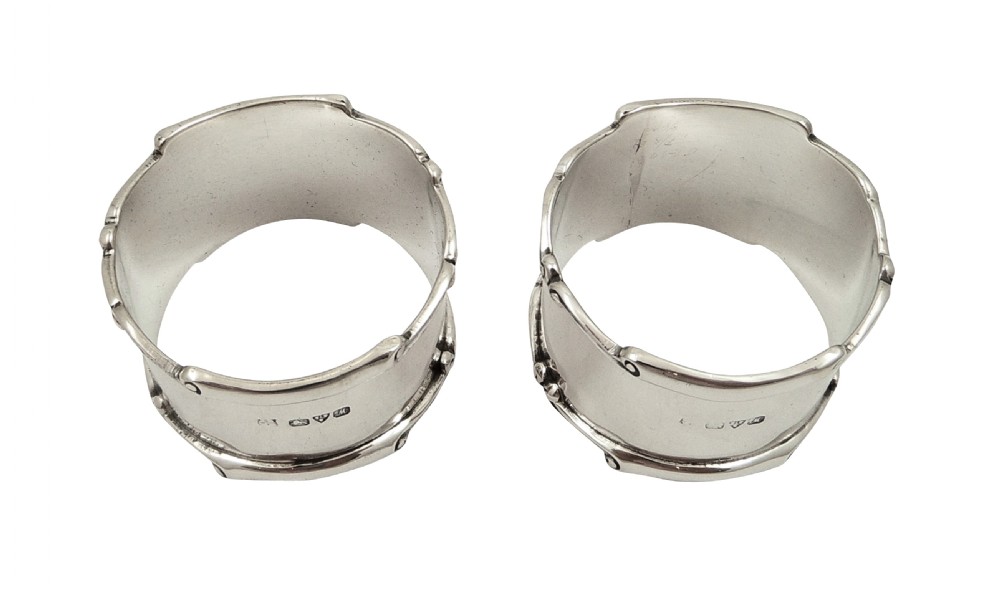 Pair of Antique Sterling Silver Napkin Rings in Case 1912 View VI