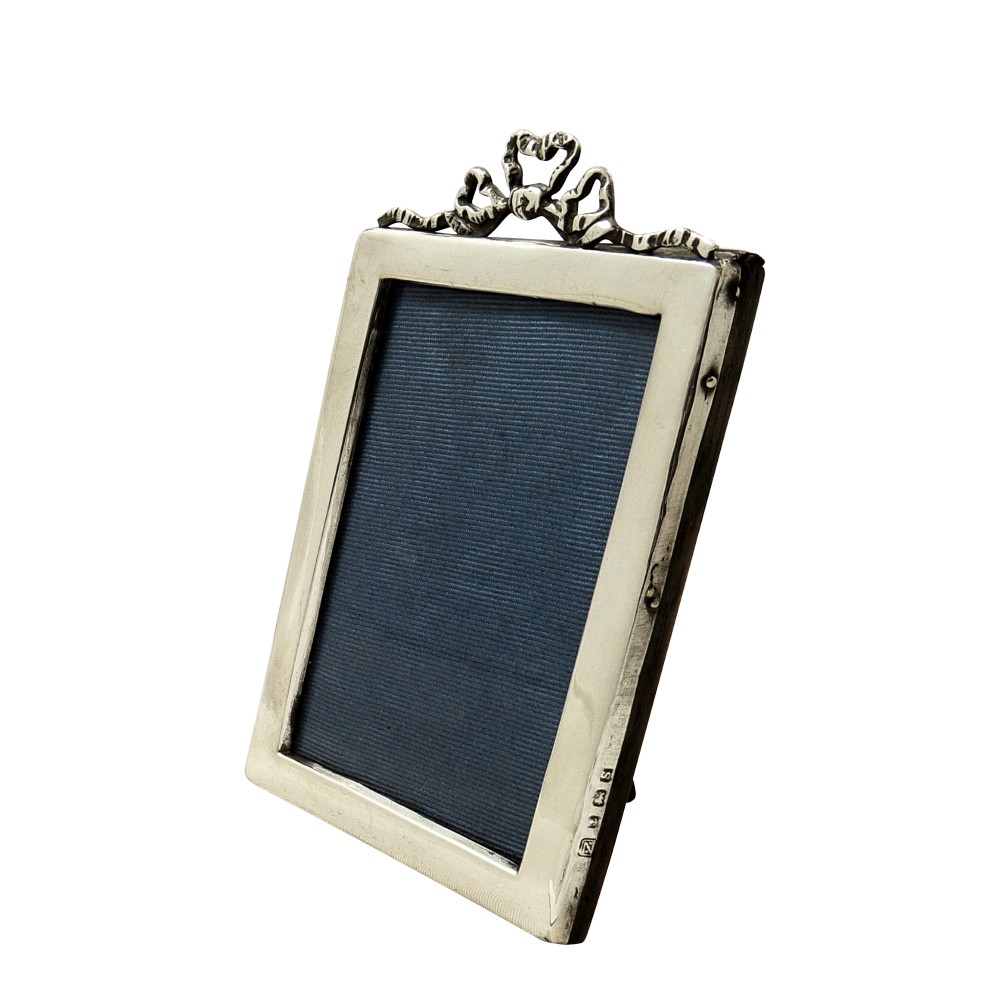Antique Sterling Silver 'Bow / Ribbon' Photo Frame 1917
