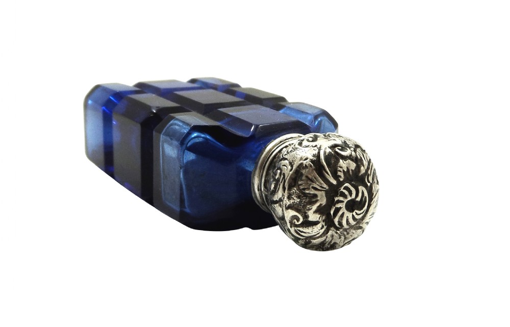 Antique Victorian Silver & Blue Cut Glass Perfume / Scent Bottle c1880 View VIII