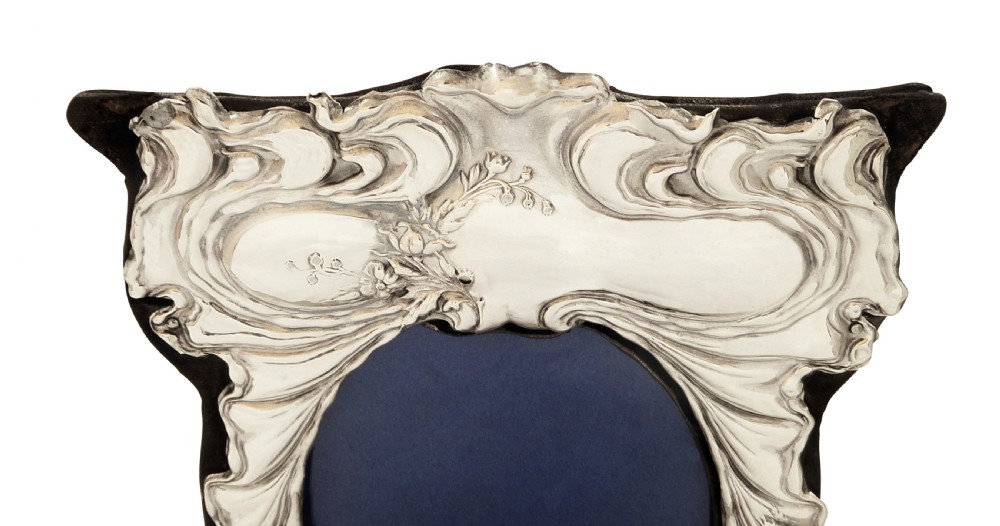 Antique Art Nouveau Sterling Silver Photo Frame 1901 View II