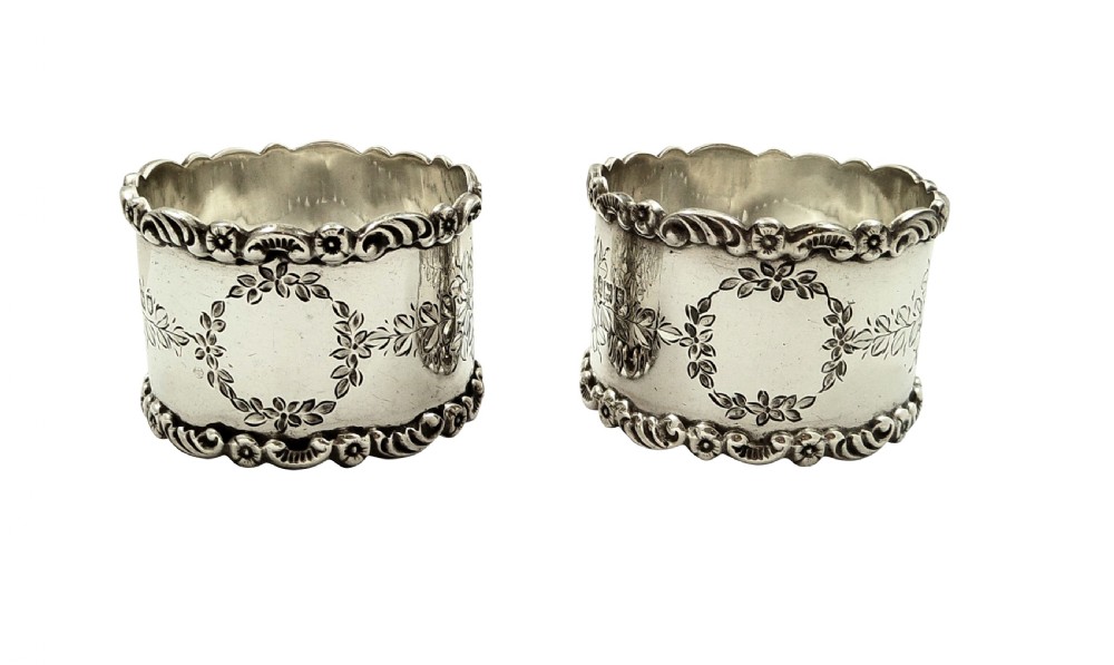 Pair of Antique Sterling Silver Napkin Rings in Case 1913 View II