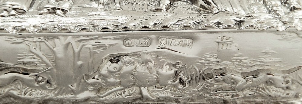 Antique Edwardian Sterling Silver Trinket Box with Hunting Scene 1901 View III