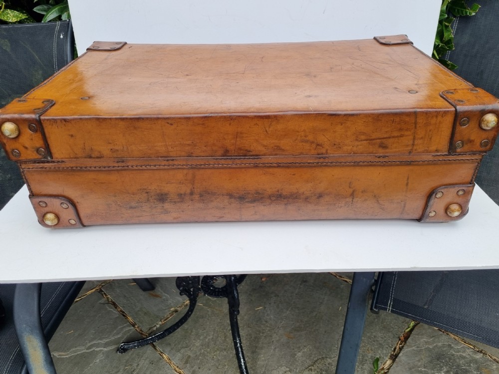 Antique tan leather suitcase 66cm in excellent condition c1880. Exceptional quality. View IV