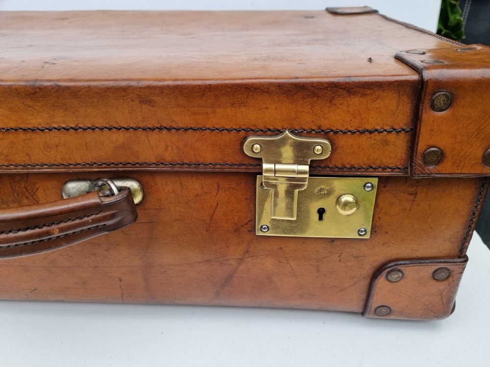 Antique tan leather suitcase 66cm in excellent condition c1880. Exceptional quality. View VI