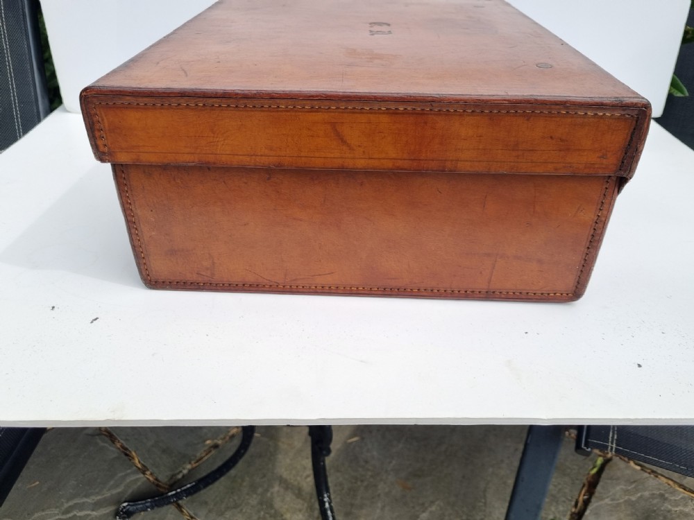Antique brown leather weekend case c1860 in excellent condition 40cm View IV