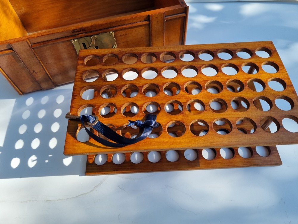 Cedar wood cigar humidor hand-made to look like a leather trunk 26cm View VII