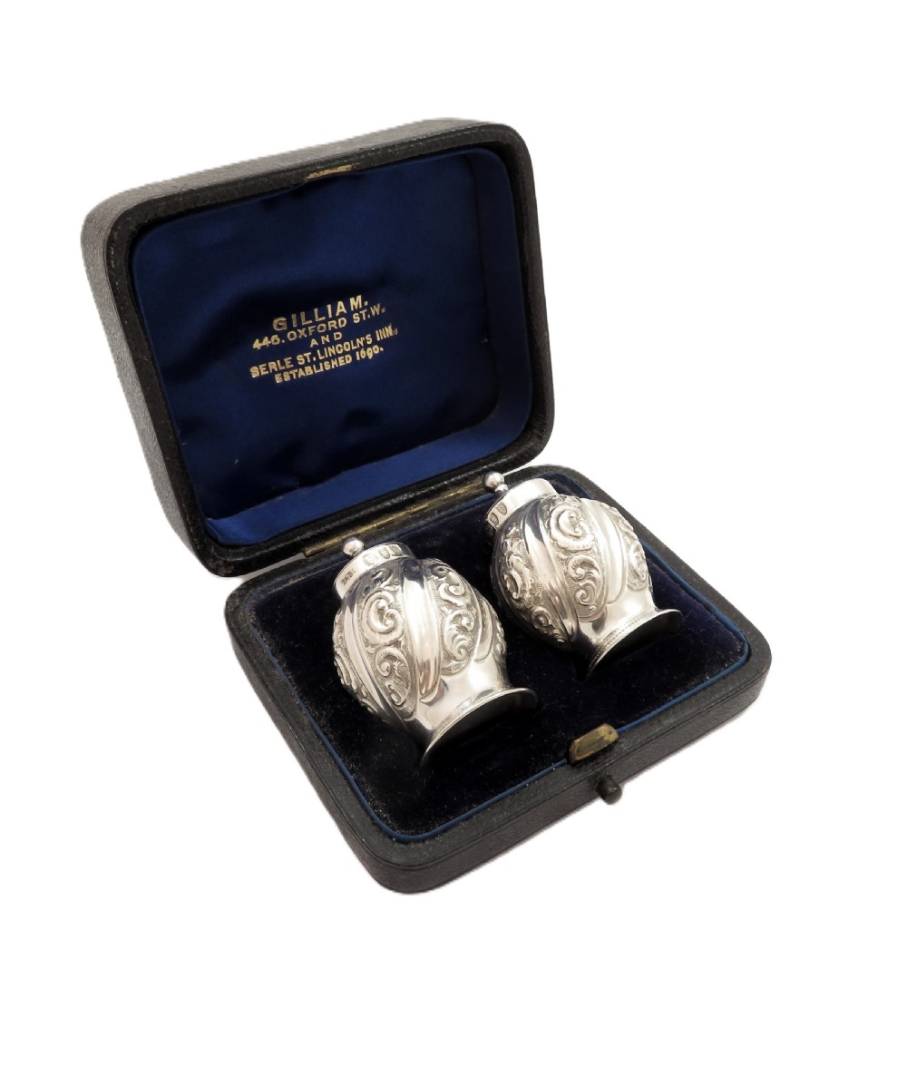 Pair of Antique Victorian Sterling Silver Peppers In Case 1892 View IX