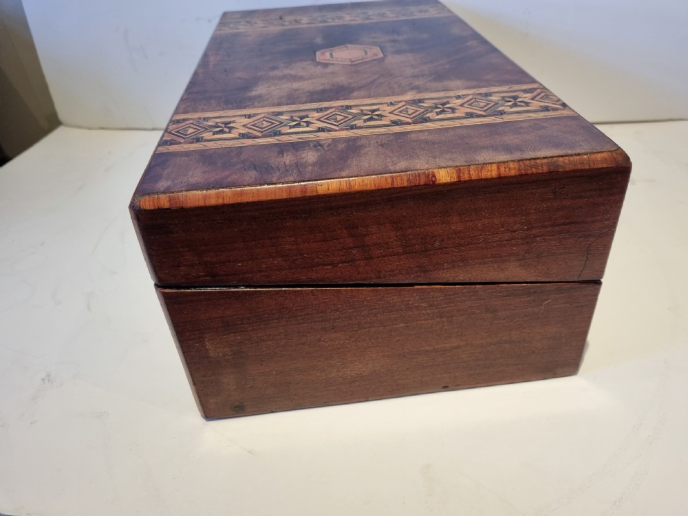 Victorian walnut and inlaid writing box c 1880 40 cm in excellent condition View III