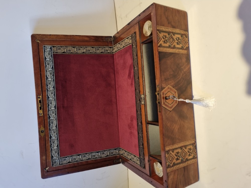 Victorian walnut and inlaid writing box c 1880 40 cm in excellent condition View VII