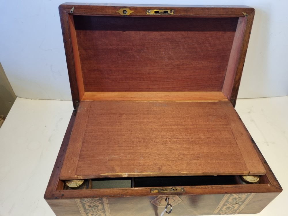 Victorian walnut and inlaid writing box c 1880 40 cm in excellent condition View IX