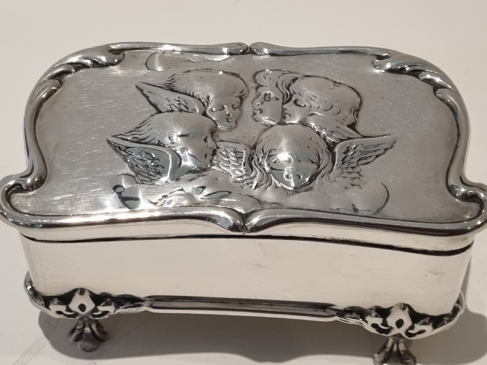 Edwardian silver trinket box Birmingham 1903 'Angels' View II