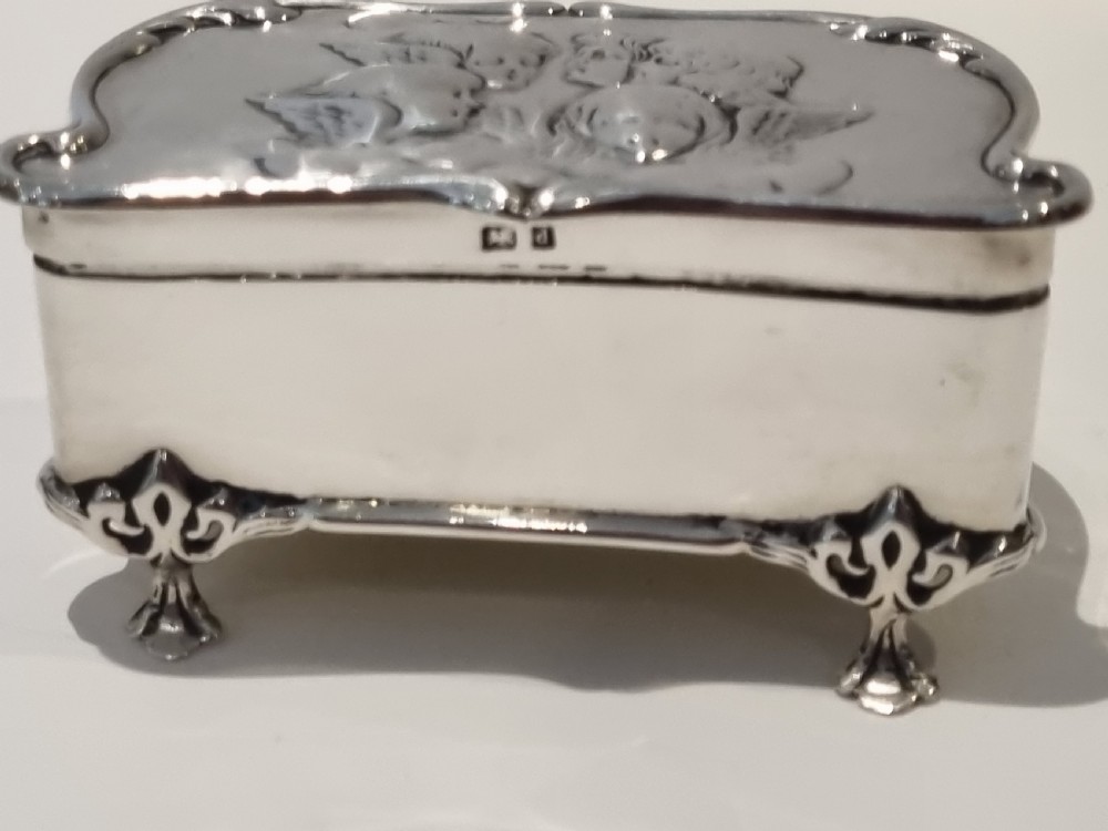 Edwardian silver trinket box Birmingham 1903 'Angels' View III