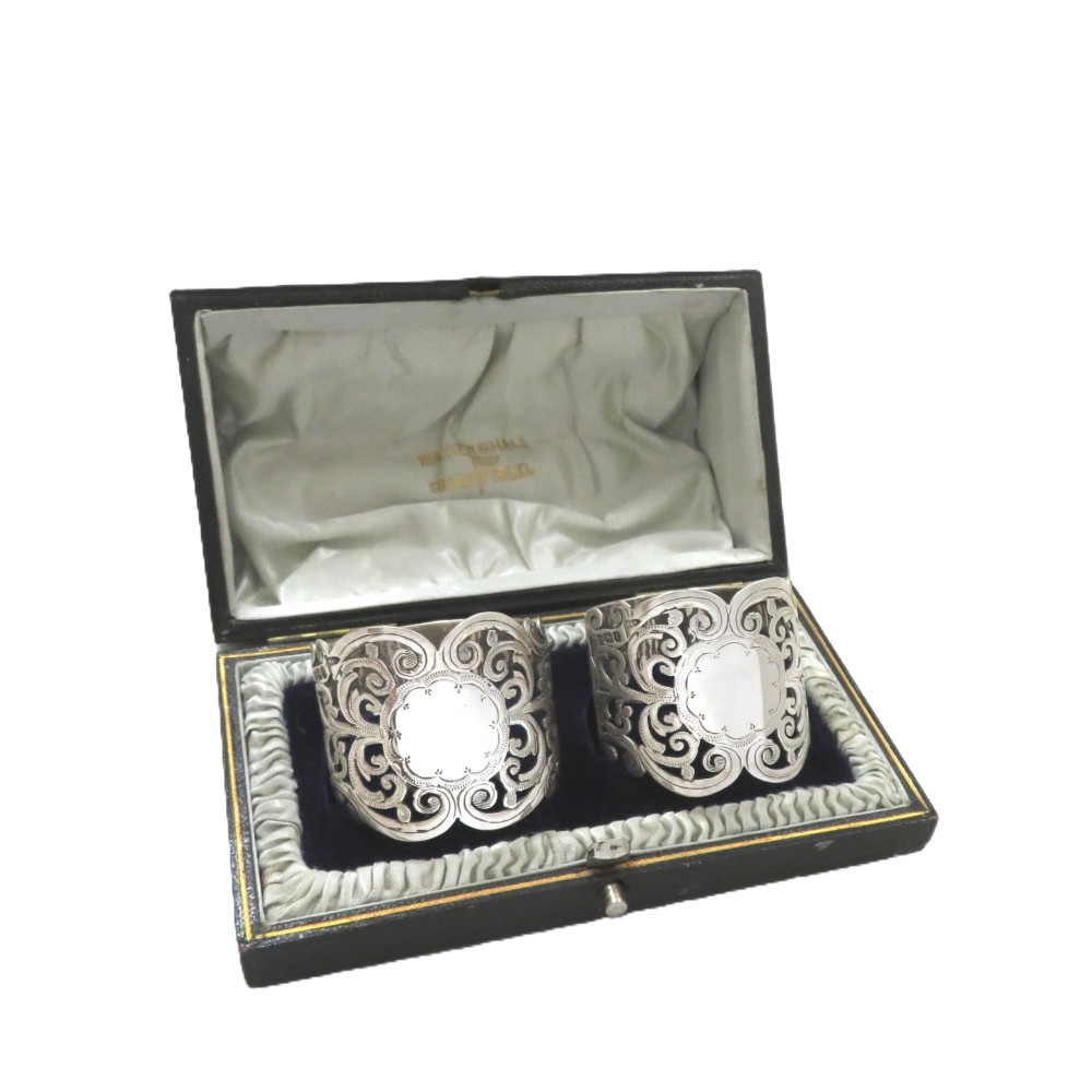 Pair of Antique Edwardian Sterling Silver Pierced Napkin Rings in Case 1909