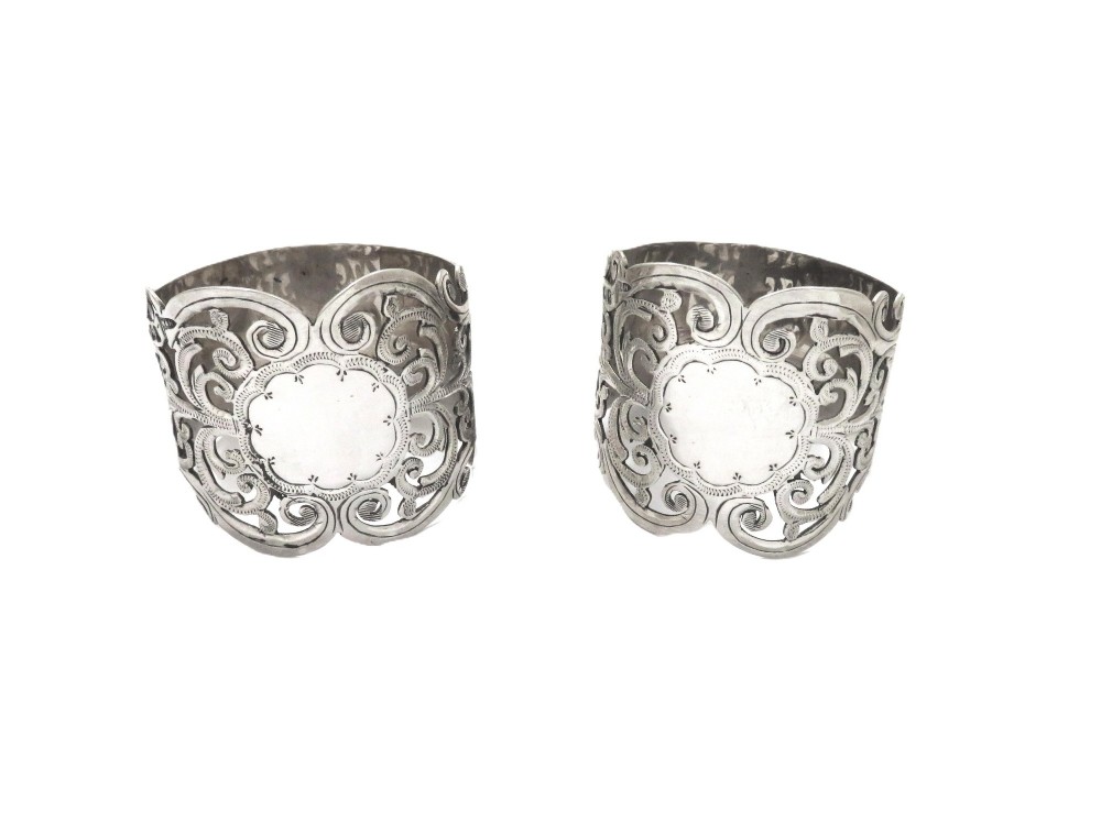 Pair of Antique Edwardian Sterling Silver Pierced Napkin Rings in Case 1909 View III